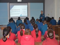 公司開(kāi)展輪班安全生產(chǎn)專題講座