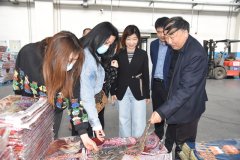 采訪團走進華紡 聚焦智能綠色發展